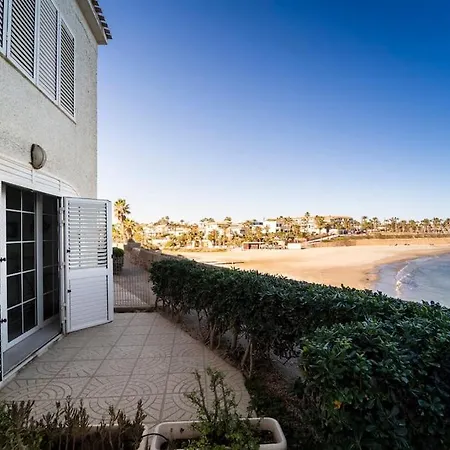 Seaview Bliss - Playa Flamenca Beachfront Holiday home *