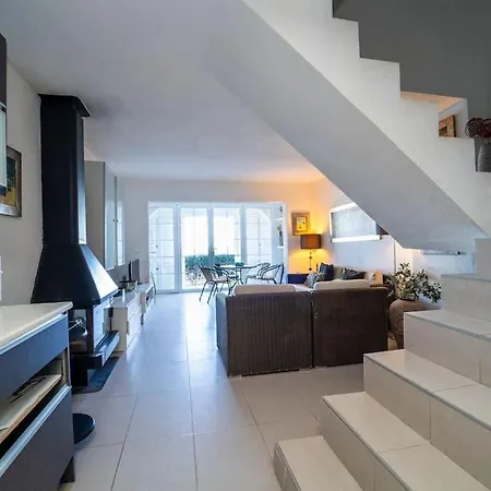 Seaview Bliss - Playa Flamenca Beachfront *